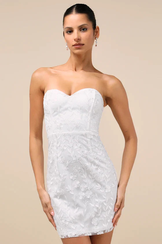 Exquisite Sensation Lavender Embroidered Strapless Mini Dress